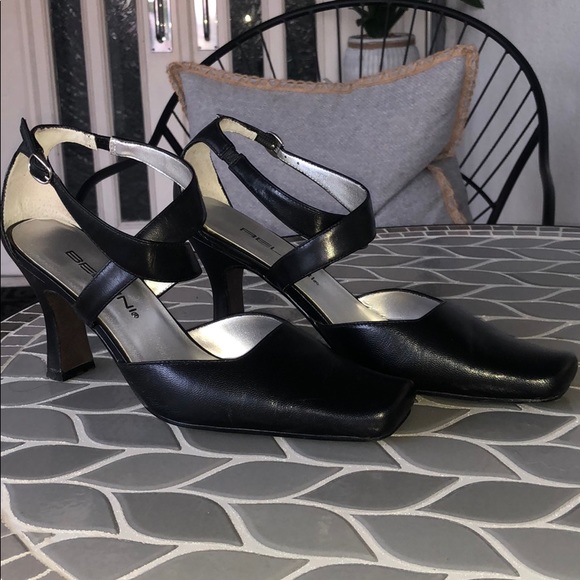 Bellini Women’s Heels - Picture 2 of 6